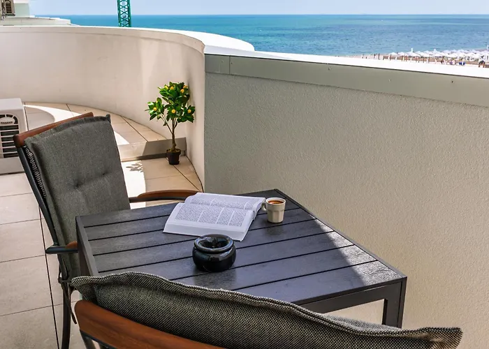 아파트 Palm In Axxis Nova 마마이아